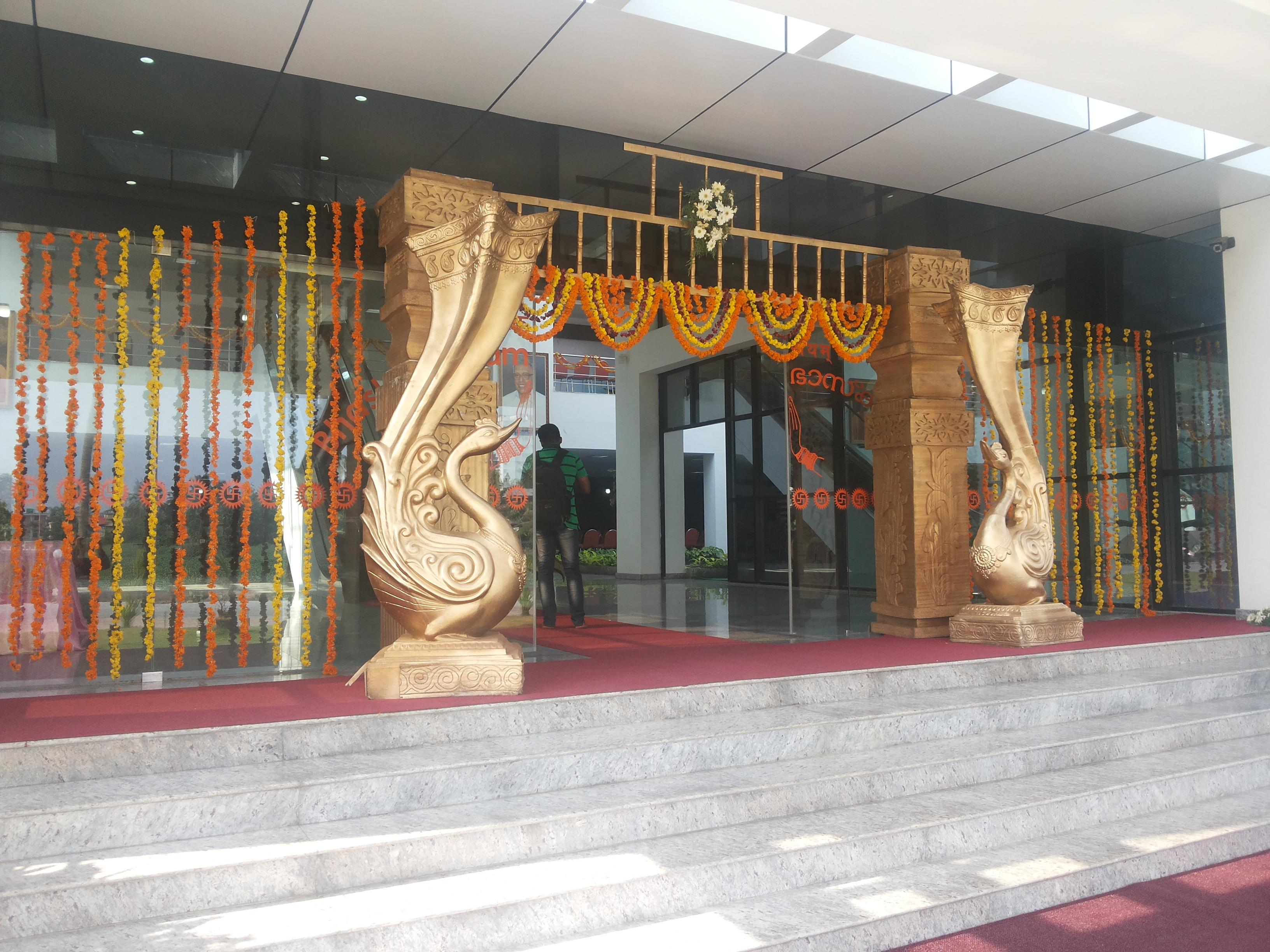 Karthika &amp; Krishnanunni Wedding